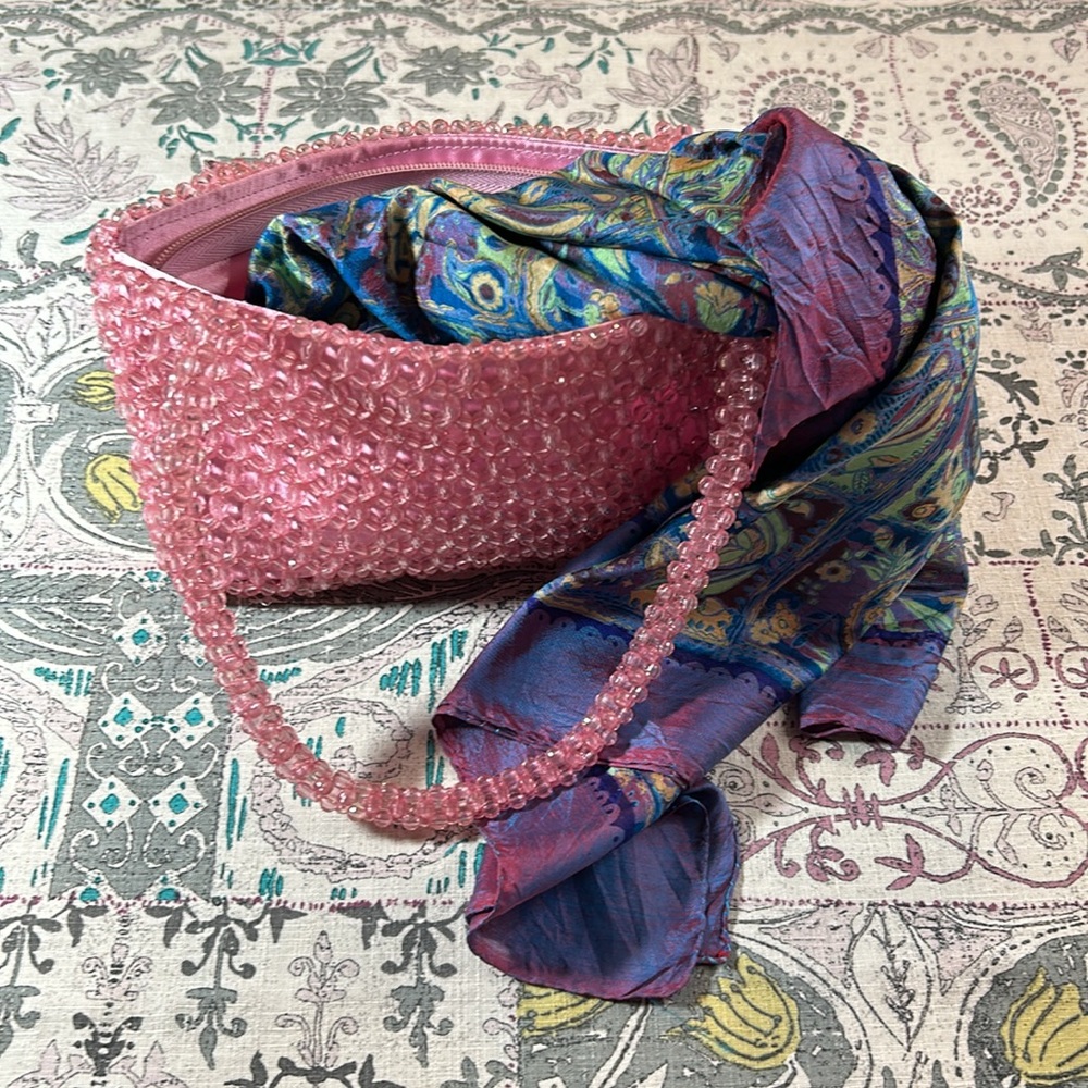 Vintage Bijoux Terner pink beaded purse